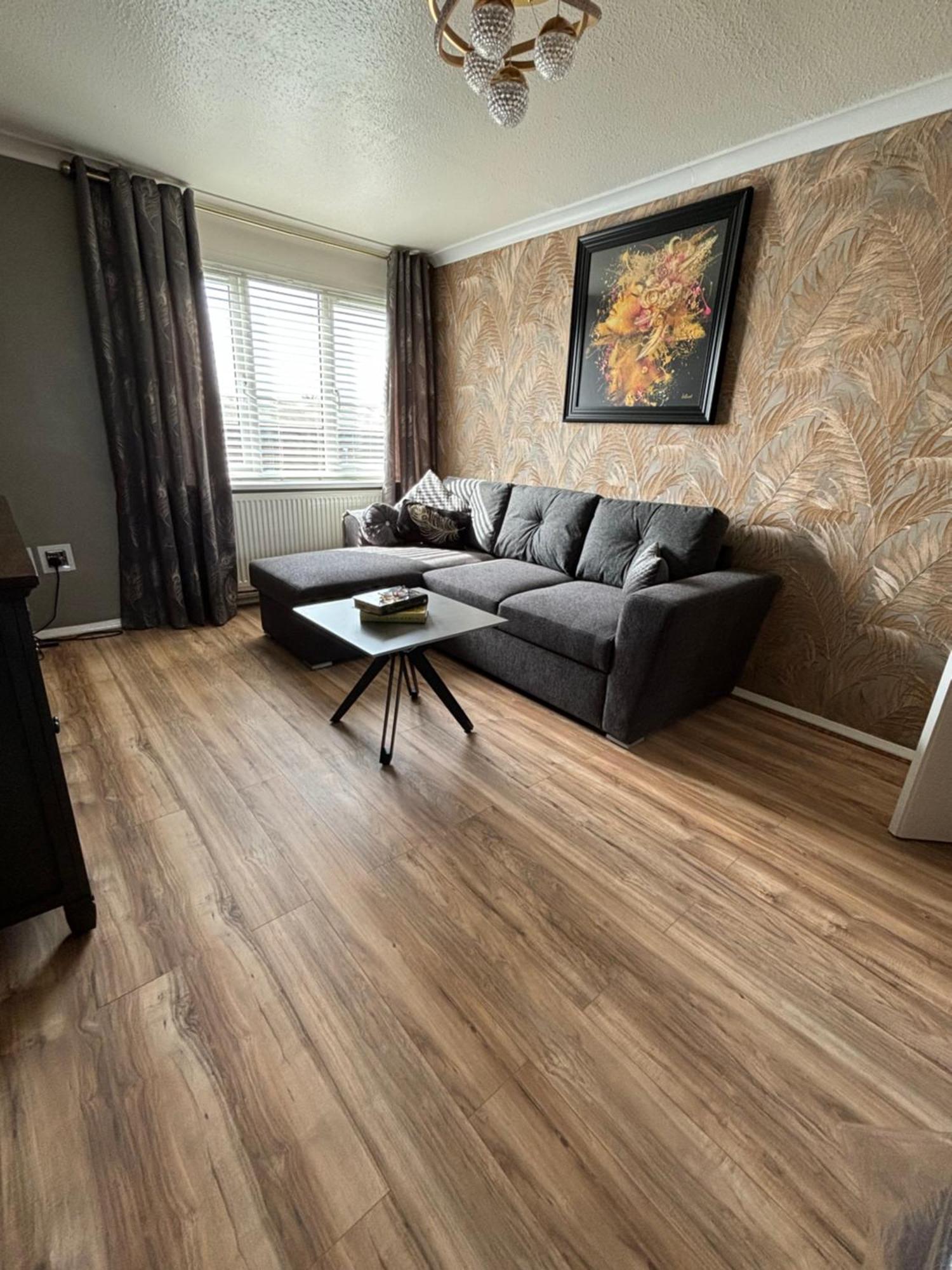 Modern Luxury Apartment Liverpool Exterior photo